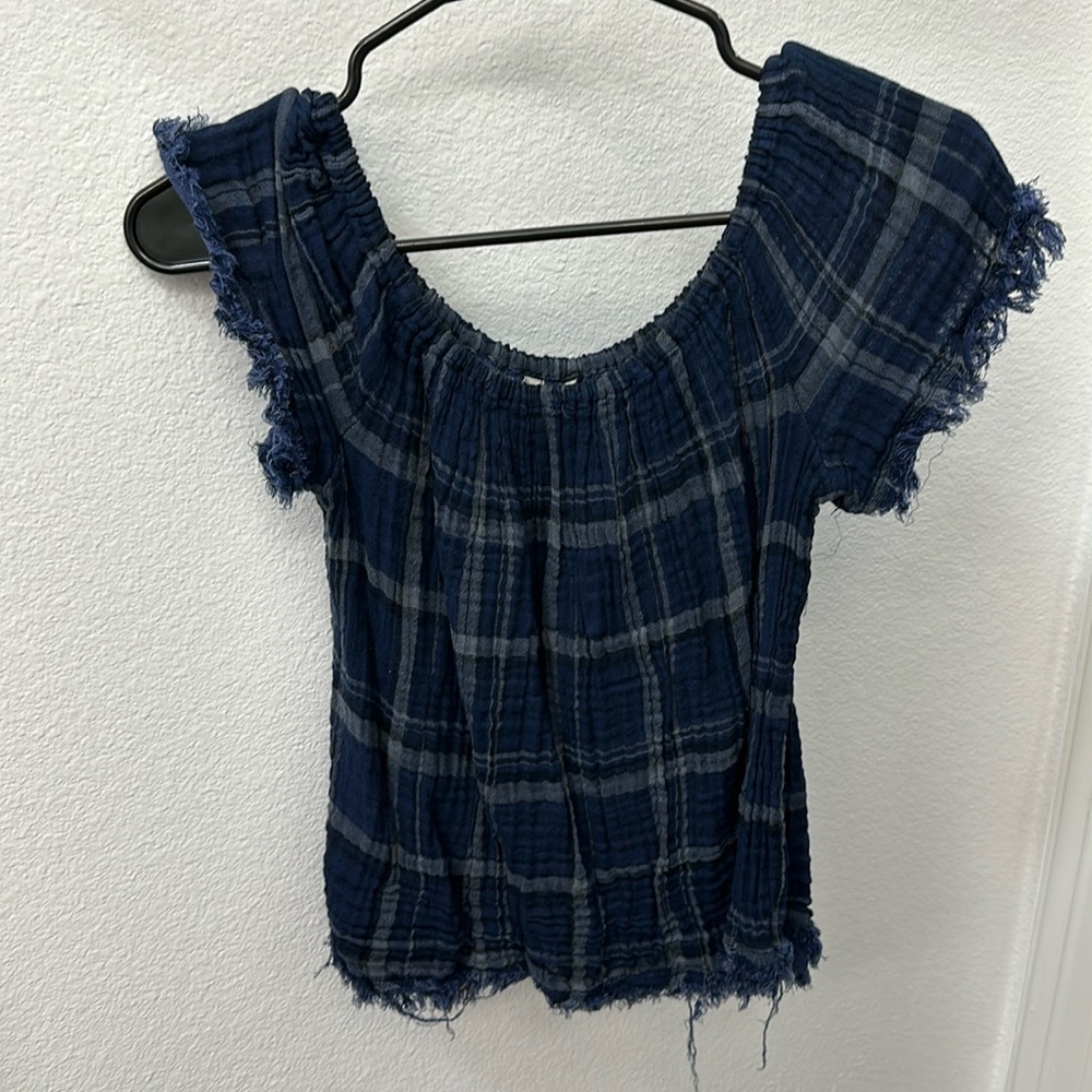 Blue Distressed Short Sleeve/Off the Shoulder Top